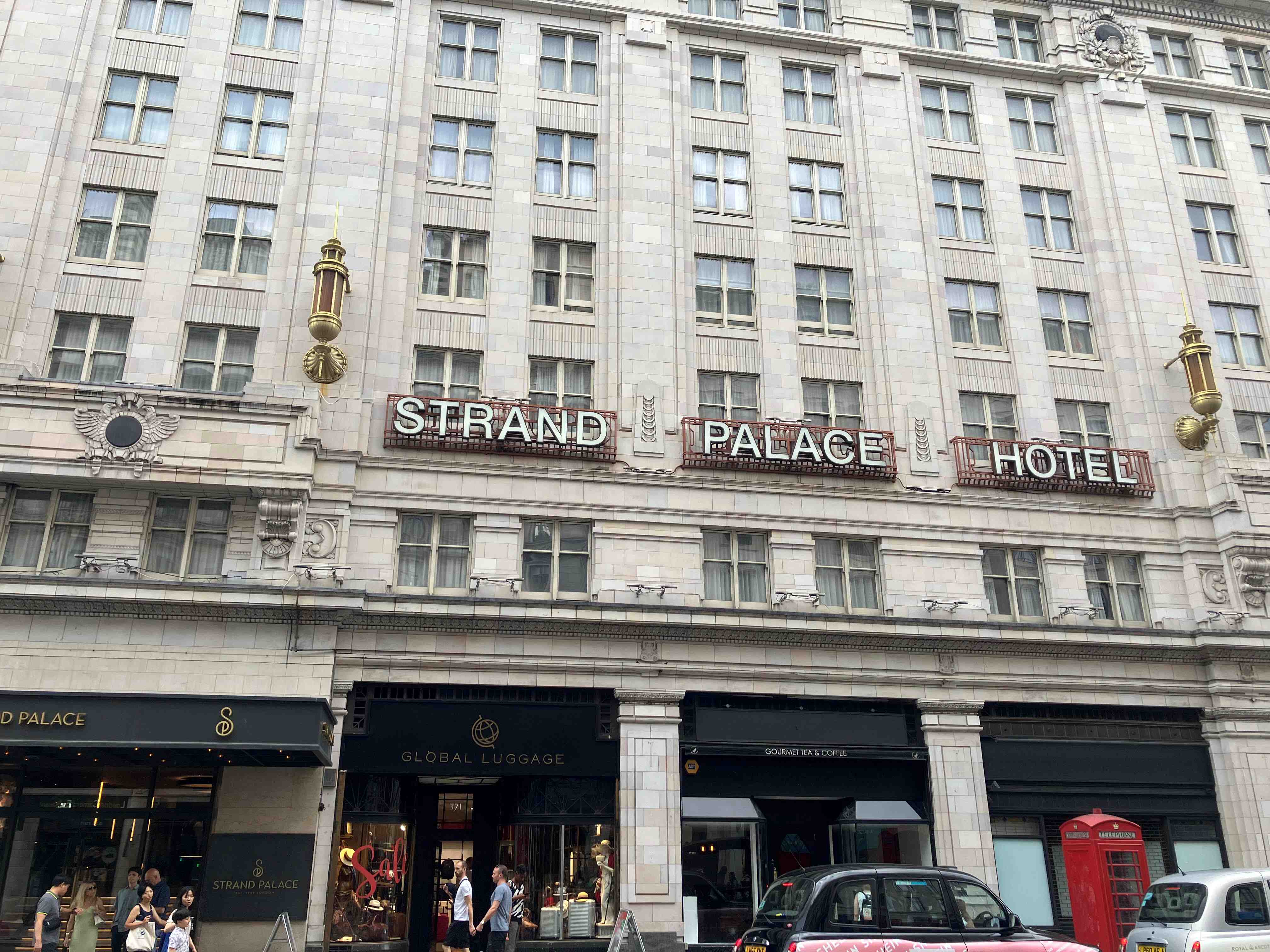 Strand Palace Hotel
